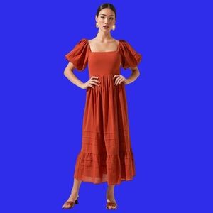 Astr the Label Arizona puff sleeve midi dress in rust. Size small. Worn once.